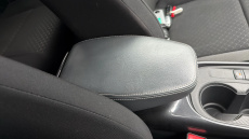 Nissan Juke 1.0 DiG-T N-Connecta 5dr Petrol Hatchback